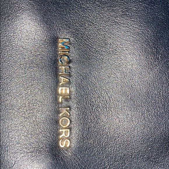 Lmk if u want it going for at least 60 - Picture 2 of 3